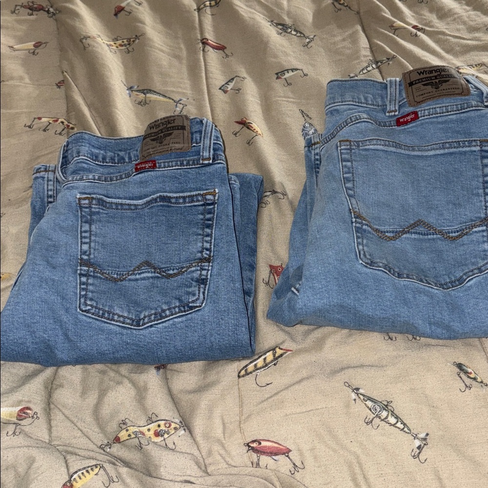 men’s wrangler jeans light wash